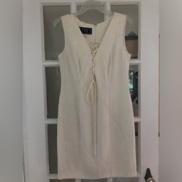 SHIFT DRESS - Picture 13 of 16